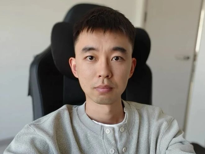 C罗换上定制金靴仍遭零封,葡萄牙闷平哥伦比亚获小组第二