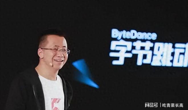 曼联下一步必签新左闸,或回购皇马悍将!霍尔乐意加盟但身价半亿