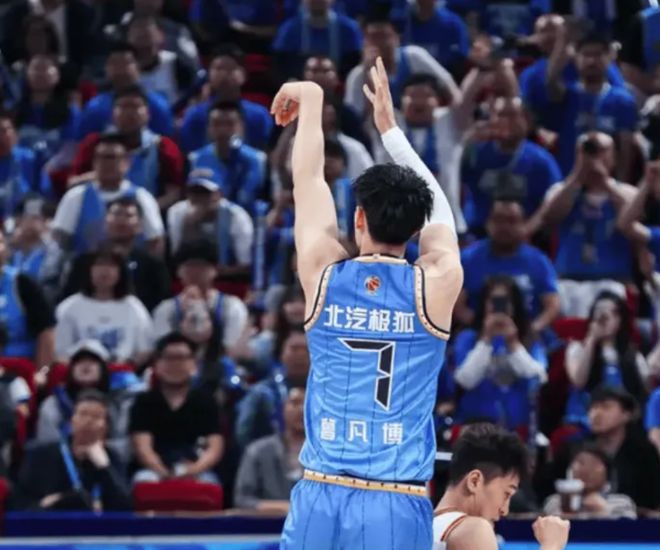 1:0！世界杯半场冷门，埃及领先比利时，萨拉赫生日夜送助攻