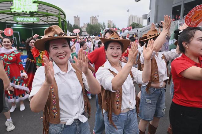 广西篮球的孤勇者,从羽球少年到CBA探花,为何他26岁才参加选秀