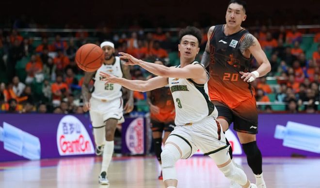 湖人官宣4换1交易达成！凯斯勒将穿14号球衣 佩林卡称赞三大特质